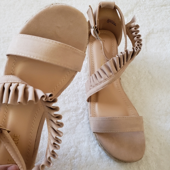 Ruffle Espadrilles (NUDE) - Picture 4 of 4